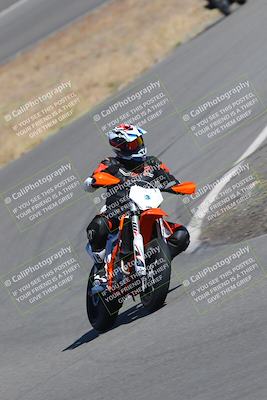 media/Nov-12-2023-Classic Track Days (Sun) [[11f17acb81]]/Group 3/session 2 turn 9/